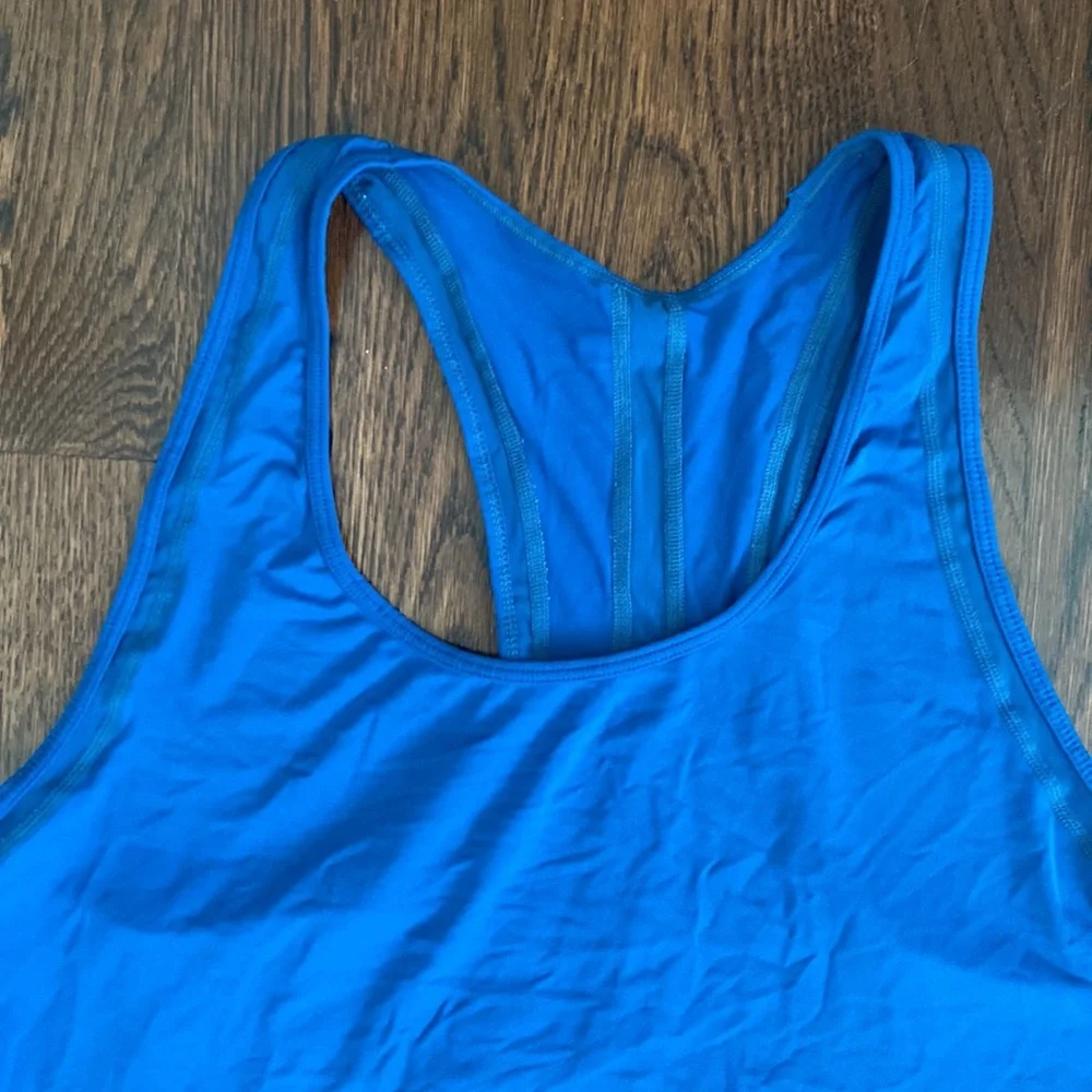 ☀️GAP Fit Racerback Tank☀️ - Picture 2 of 6